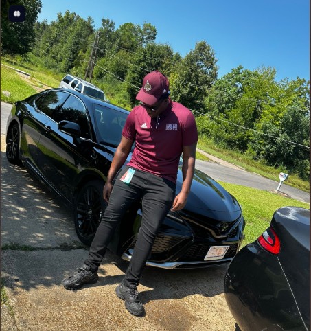 Tavon Bell repping the Bobcats